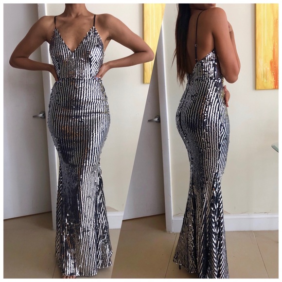 Sexy Sequined Gown - Picture 2 of 2